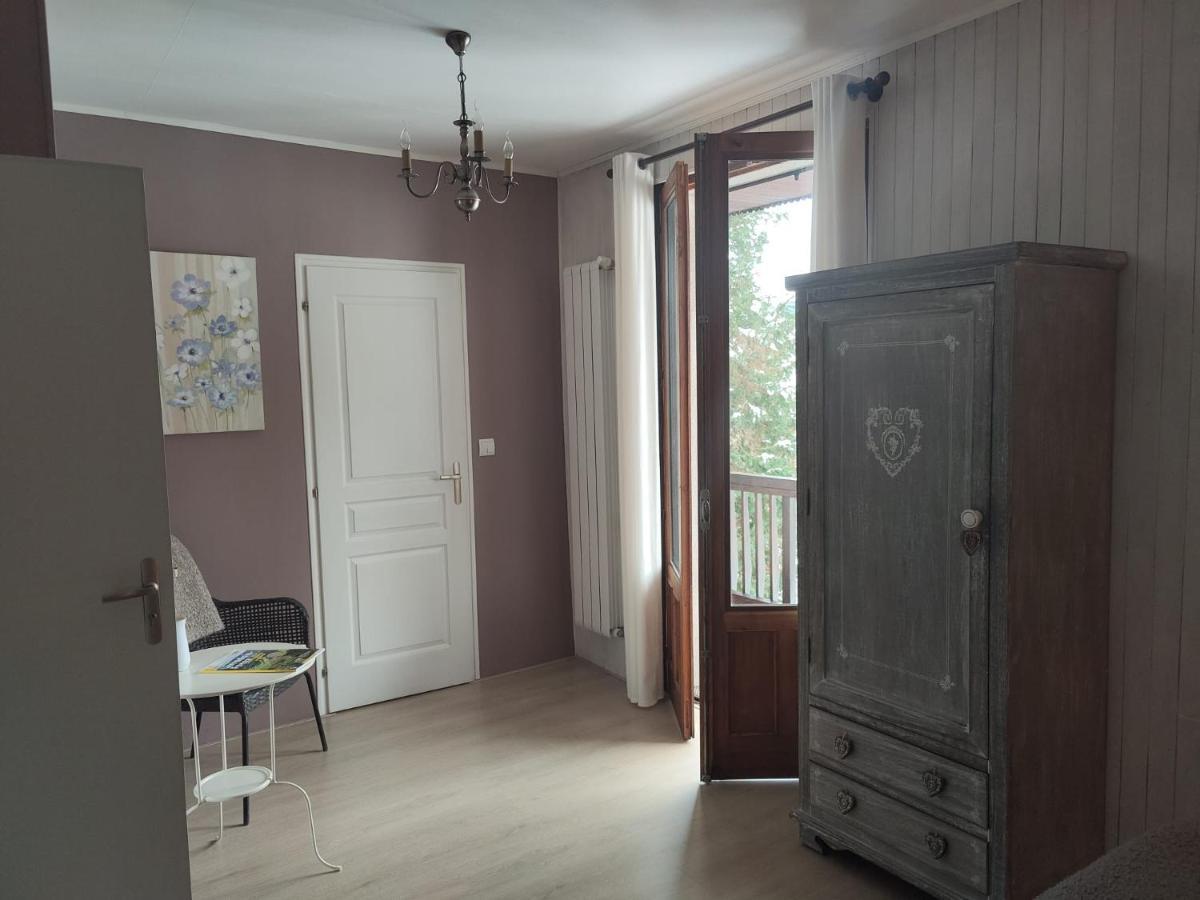 La Maison Du Chevalier Marat Екстериор снимка